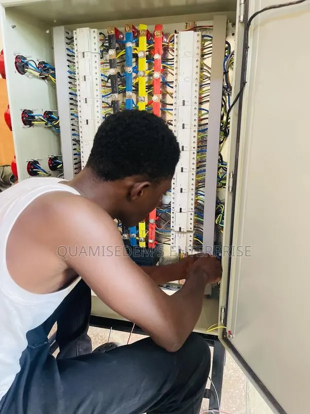 Electrical and Electronic Maintenance · Photo 1