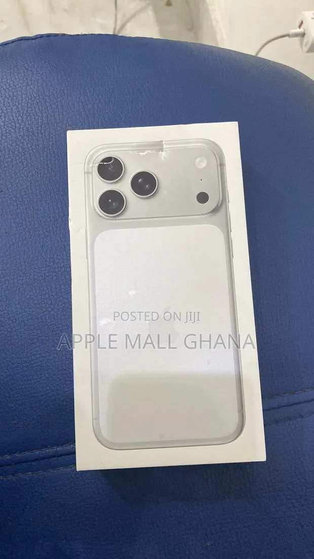 New Apple iPhone 17 Pro 256 GB Silver · Photo 1