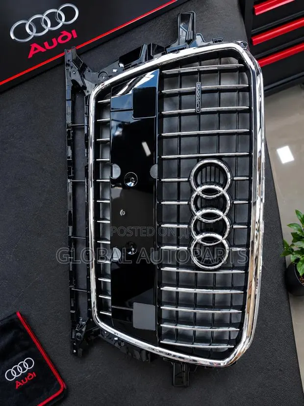 Front Bumper Grill · Photo 1