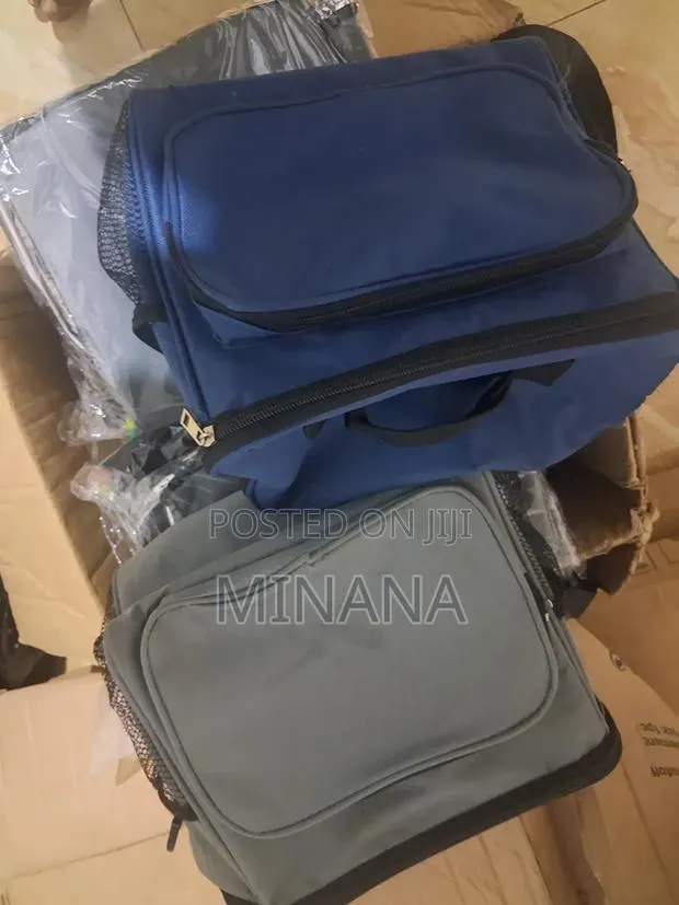 Quality Lunch Bags · Photo 1