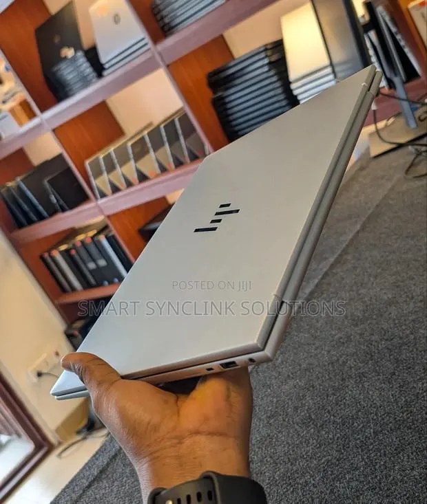 Laptop HP EliteBook 845 G10 16GB AMD Ryzen 7 SSD 512GB · Photo 1