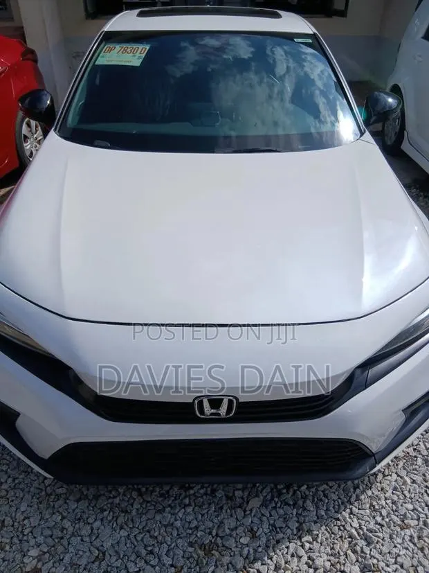 Honda Civic 2022 White · Photo 1