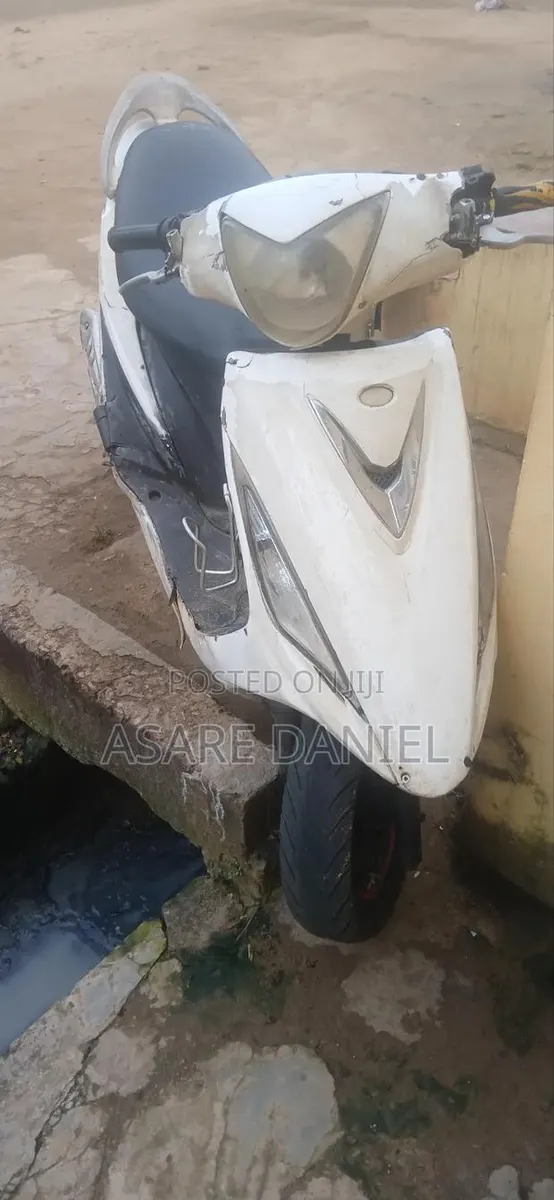 Kymco Agility 2020 White · Photo 1