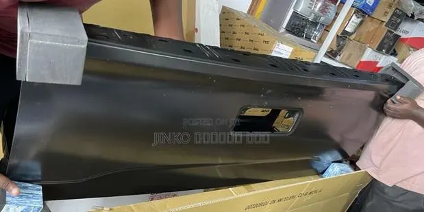 Toyota Tacoma 2016-2024 Tailgate/Tailboard · Photo 1