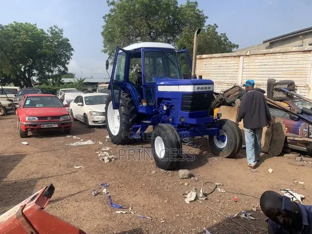 Ford Tractor 7700 · Photo 1