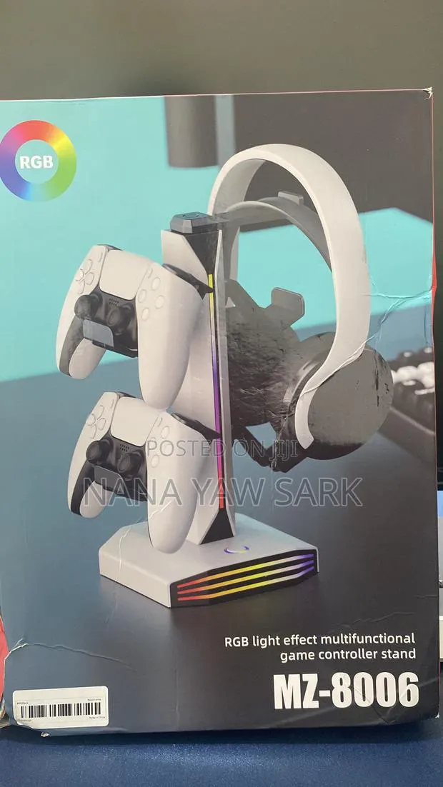 Controller and Headset Stand RGB · Photo 1