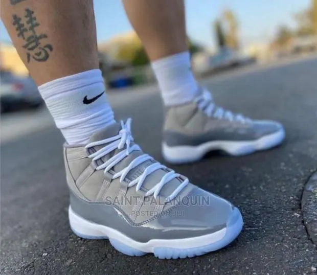 Nike Jordan 11 · Photo 1