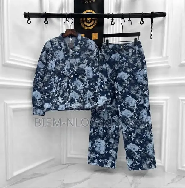 High Quality Luis Vuitton Jeans Jacket Top N Down Available in Stock · Photo 1