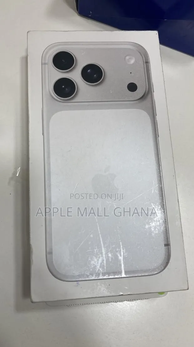 New Apple iPhone 17 Pro Max 512 GB Silver · Photo 1