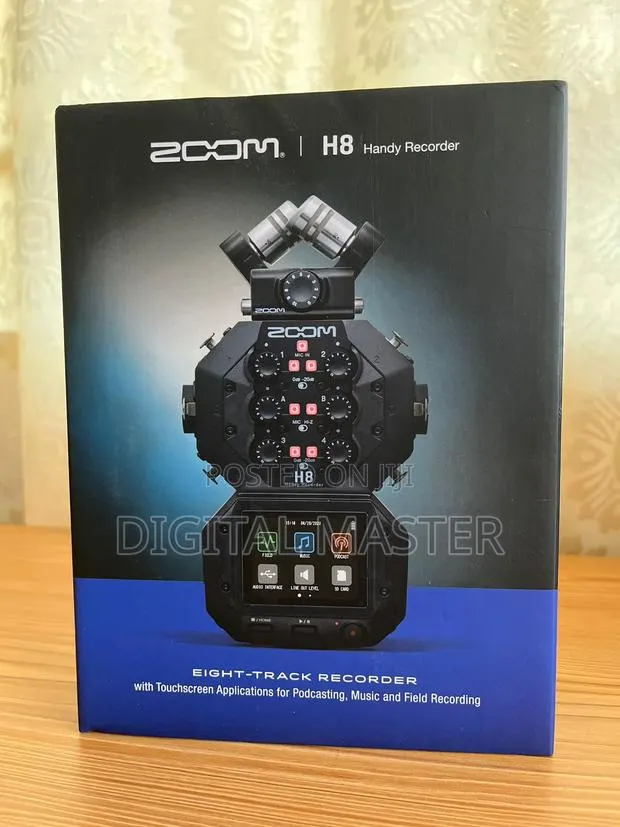 Zoom H8 8-Input / 12-Track Portable Handy Recorder · Photo 1