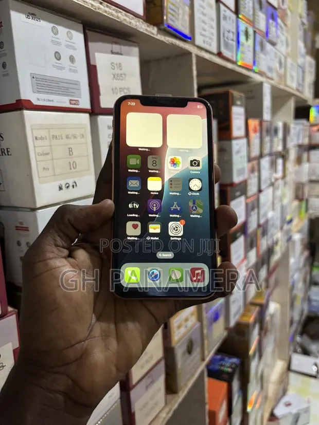 Apple iPhone XR 64 GB Pink · Photo 1