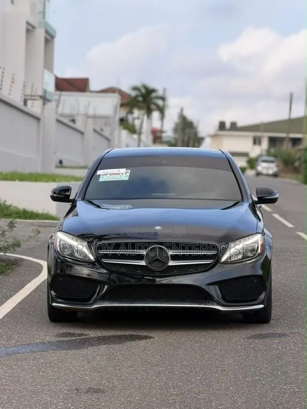 Mercedes-Benz C300 Sport 4Matic Sedan AWD (2.0L 4cyll 7A) 2016 Black · Photo 1