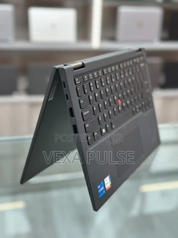 Laptop Lenovo ThinkPad x13 Yoga 16GB Intel Core i5 SSD 512GB · Photo 1