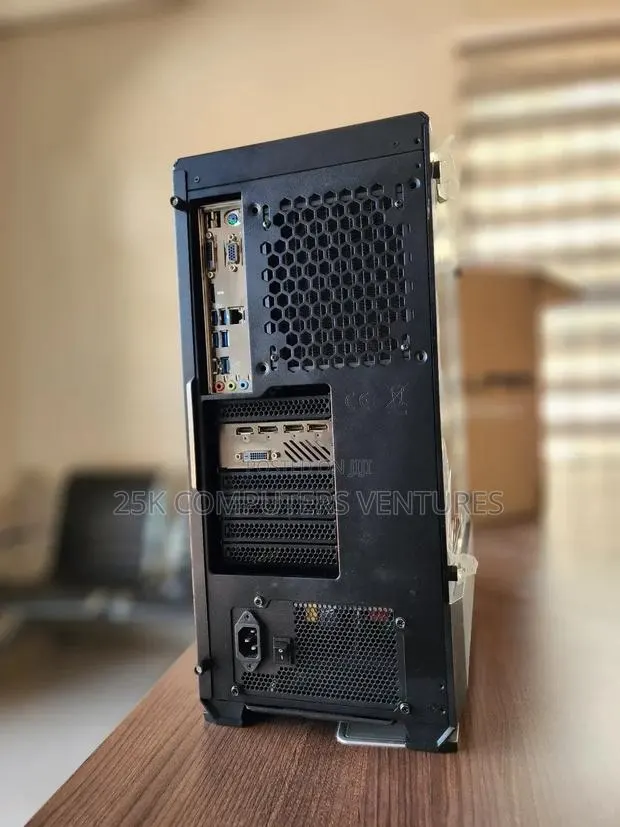 New Asus TUF Gaming FX10CP 16GB Intel Core i7 SSD 256GB · Photo 1