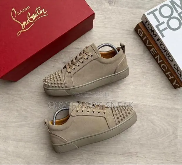 Christian Louboutin Junior Spikes · Photo 1
