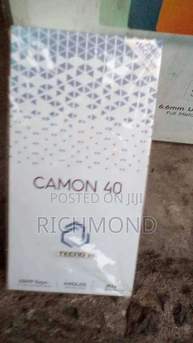 New Tecno Camon 40 256 GB Black · Photo 1