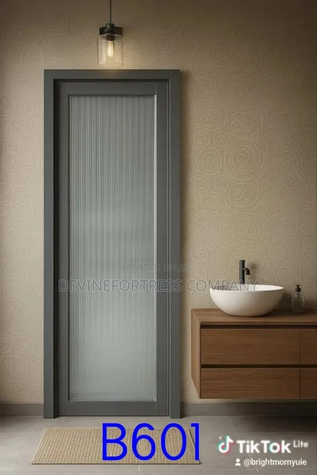 High Quality GNB Lightech Bathroom Fiber Door Sharpen Color · Photo 1