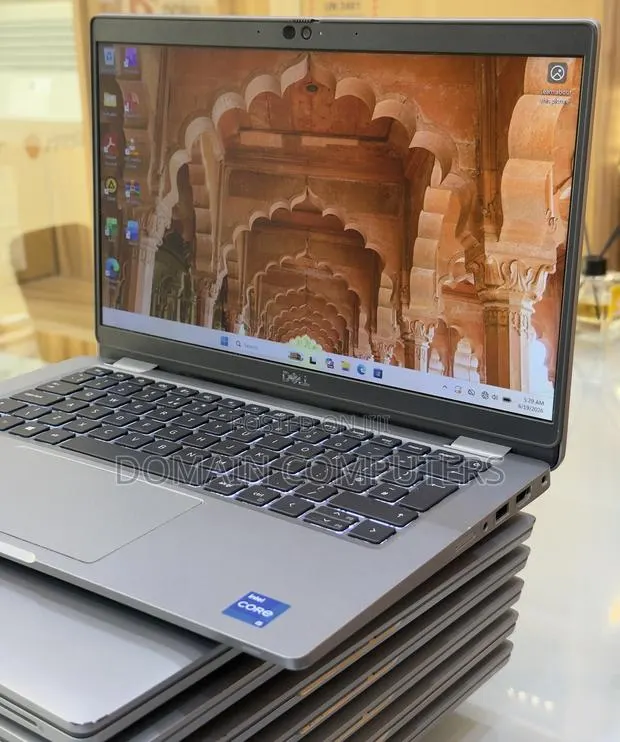 Laptop Dell Latitude 5320 16GB Intel Core i5 SSD 256GB · Photo 1