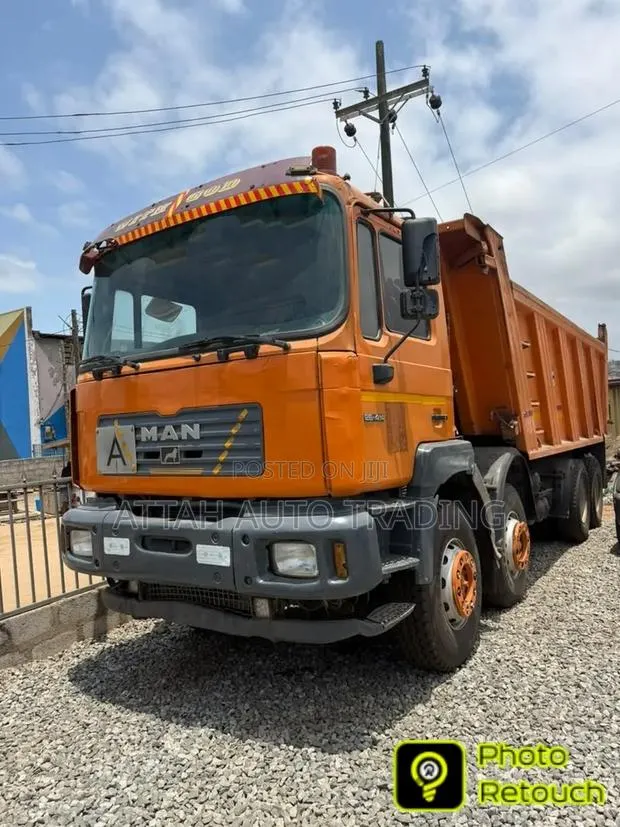 Man Deseil Tipper · Photo 1