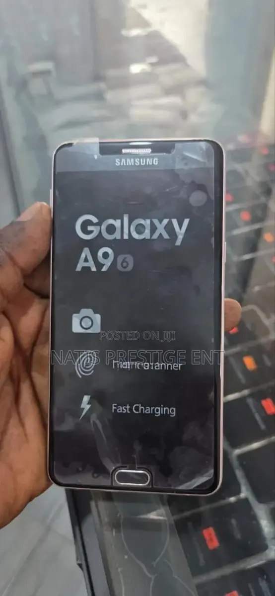 Samsung Galaxy A9 64 GB Black · Photo 1