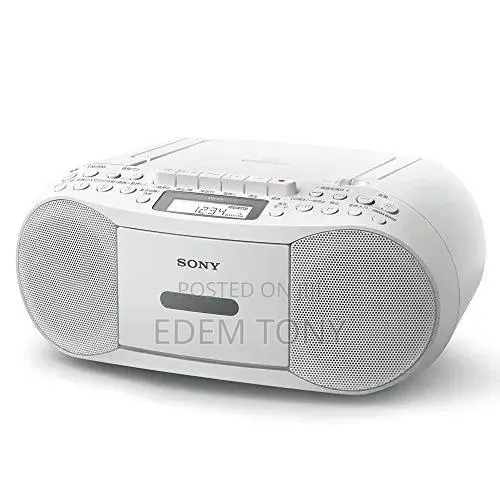 Sony CFDS70W Cassette/Cd Boombox · Photo 1