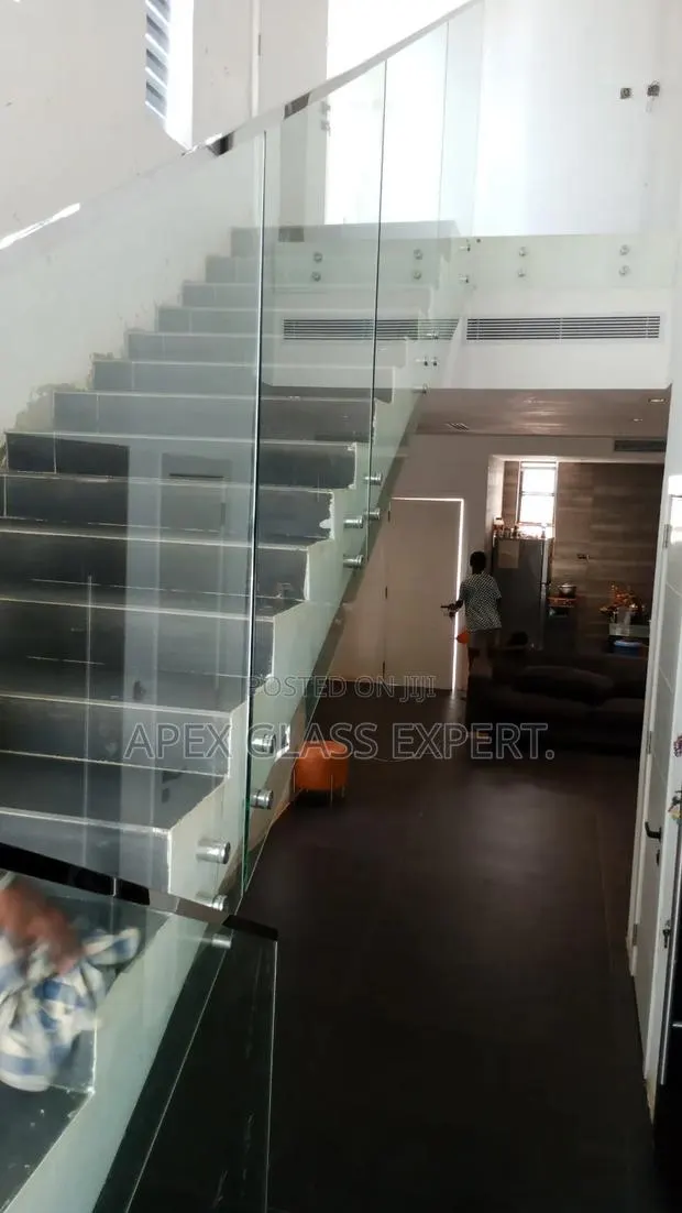 Staircase Balustrade Installation by Apexglassexpertteam · Photo 1