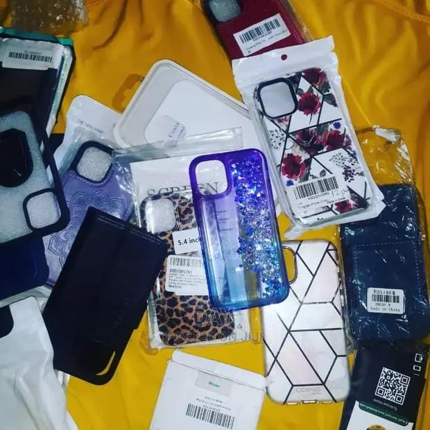 iPhone 12 Mini/13 Mini Cover/Case · Photo 1