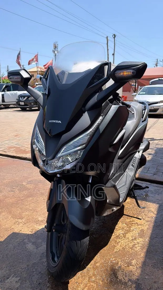 New Honda Forza 2024 Black · Photo 1