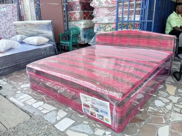 Clasik Bed Queen Size Inbuilt(With Foam) · Photo 1