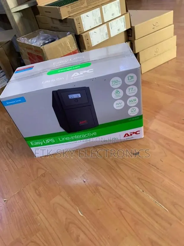 Apc Easy Ups SMV 750va With Universal Outlet 230v · Photo 1