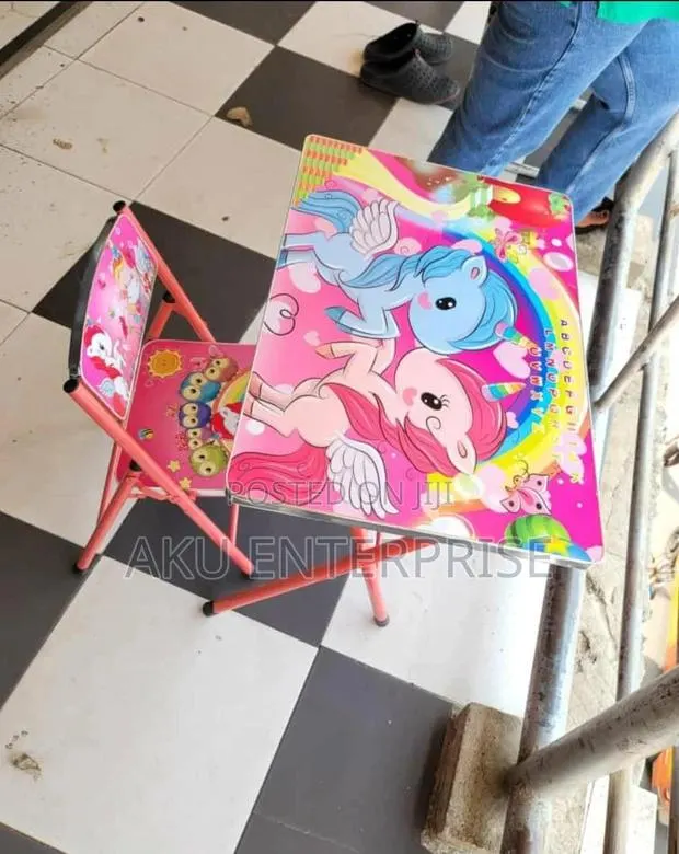 Students Study Table and Chair Children · Photo 1