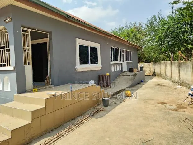 2bdrm Bungalow in Airport Estate, Kumasi Metropolitan for sale · Photo 1