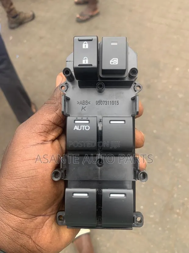 Honda Accord Power Window Switch · Photo 1