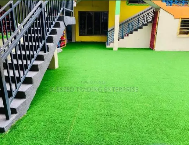 Indoor and Outdoor Artificial Grass Carpet · Photo 1