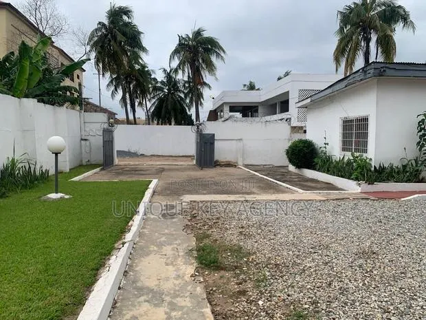 3bdrm House in Unique Key Agency, Tesano for sale · Photo 1