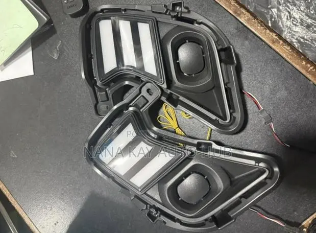 Toyota Highlander Grand 2023,2024,2025 Led Foglight Cover · Photo 1