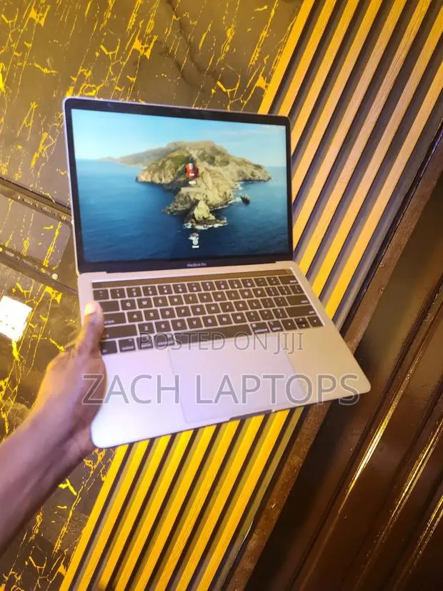 Laptop Apple MacBook Pro 2018 8GB Intel Core i5 SSD 128GB · Photo 1
