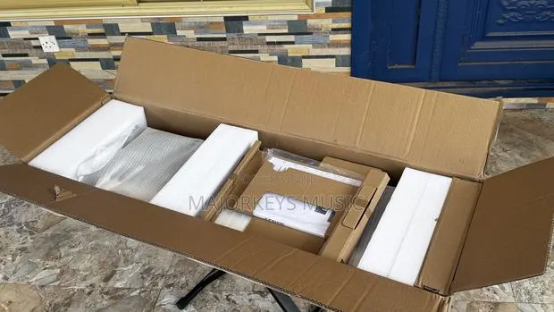 Roland Juno Ds61 in Box · Photo 1