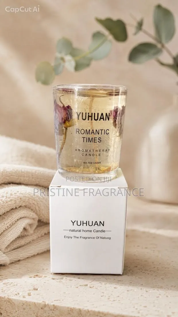 Dried Bloom Berlin Girl Aromatherapy Candle · Photo 1