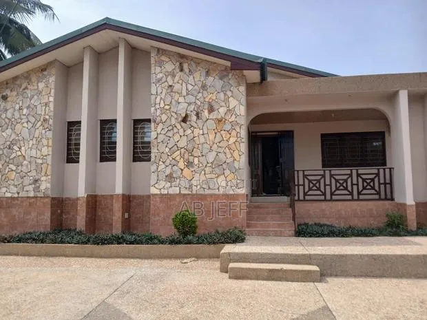 4bdrm House in Nyankyreniase, Kumasi Metropolitan for sale · Photo 1