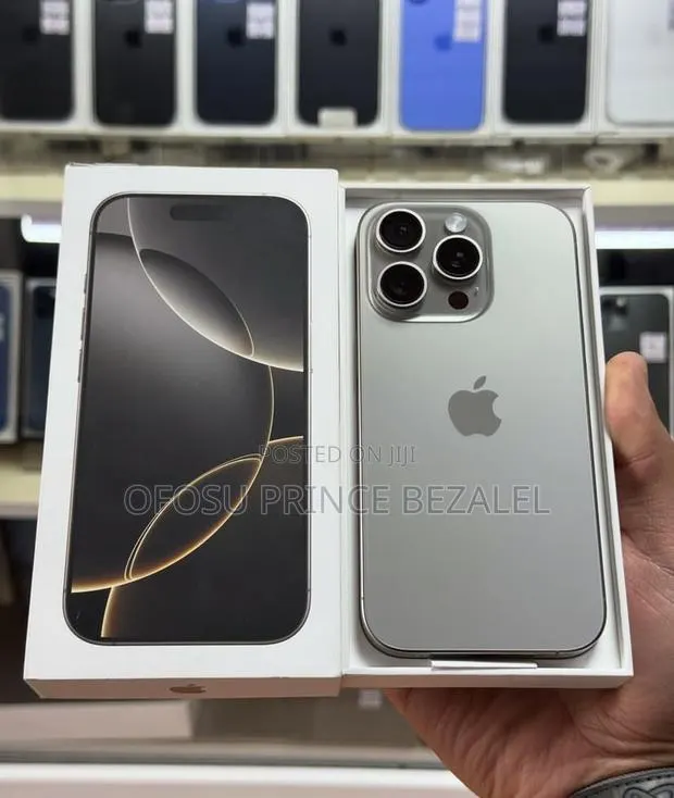 Apple iPhone 16 Pro Max 512 GB Gray · Photo 1