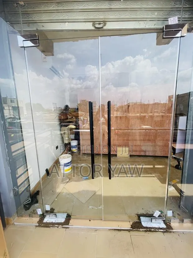 Mawuli Glass Works · Photo 1