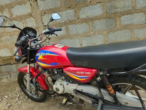 Bajaj Boxer 125 2024 Red · Photo 1