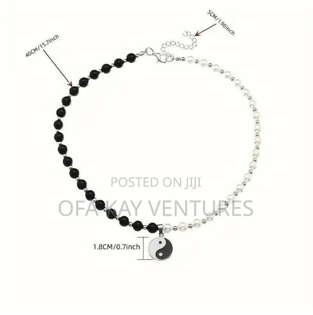 Ying Yang Necklace Black/White · Photo 4