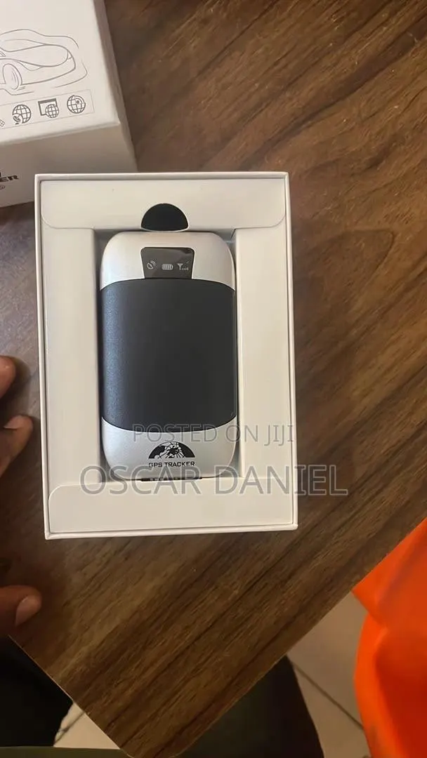 GSM/GPRS/GPS Car Tracker – Protect Your Car 24/7! · Photo 1
