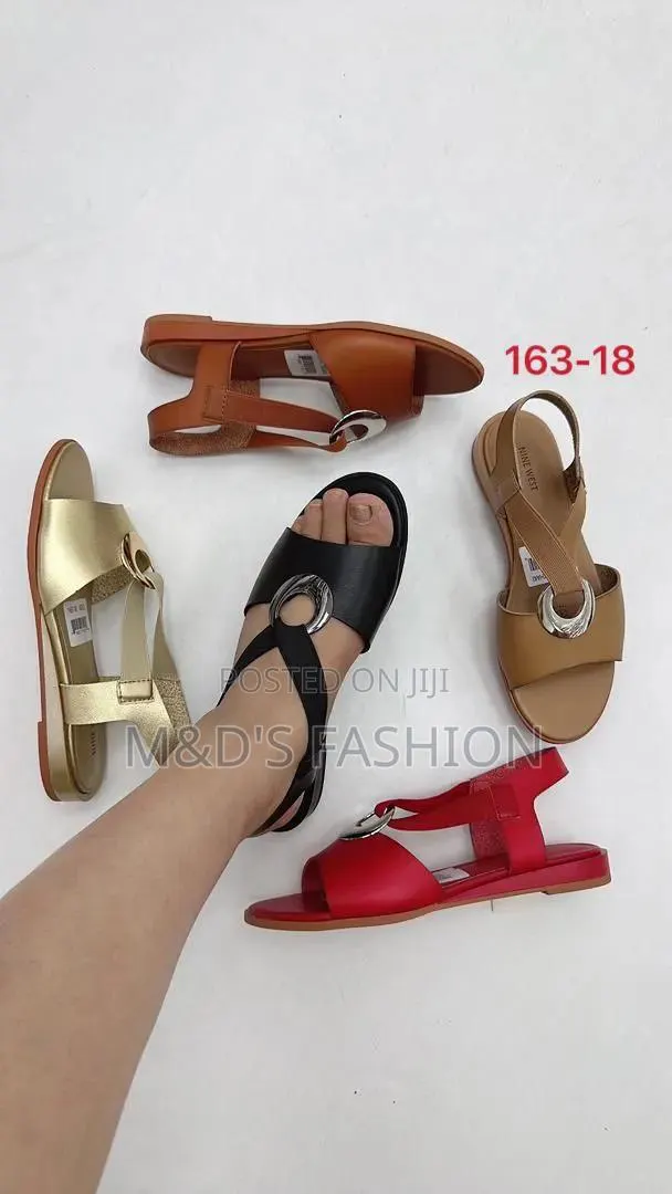 Classic Down Sandals · Photo 1