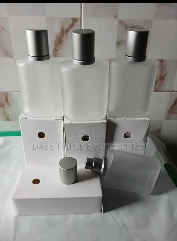 30ml Empty Frost Bottle With Box · Photo 1