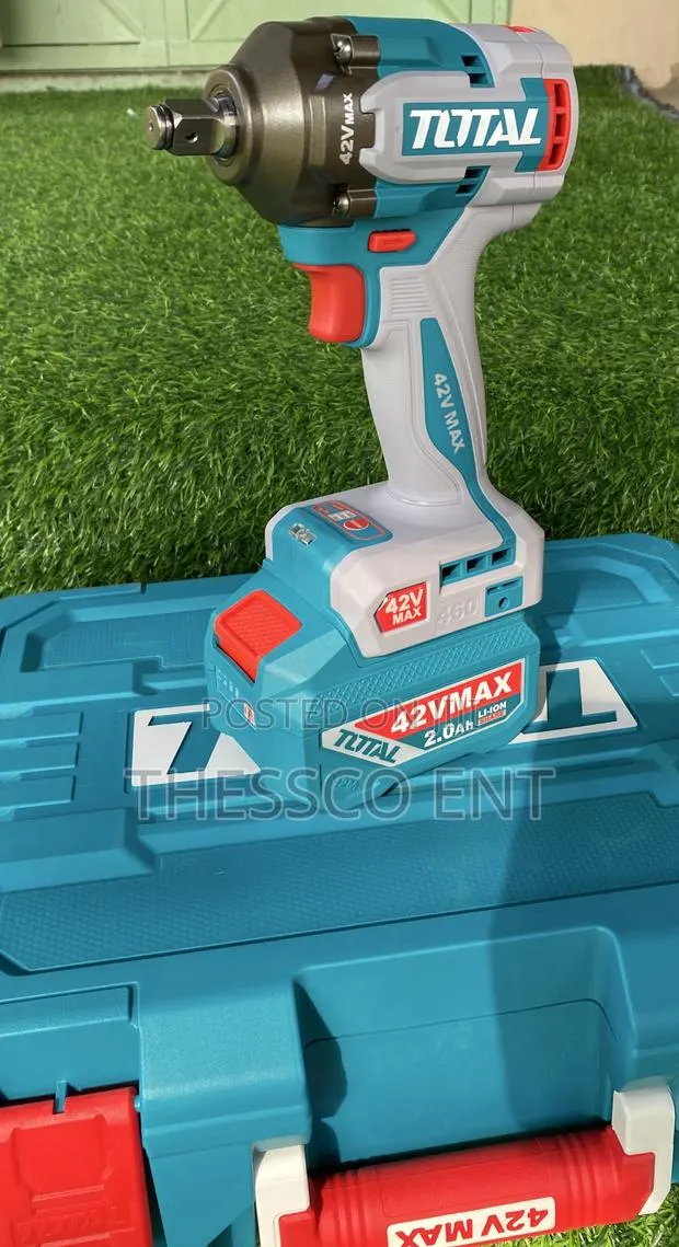 Cordless Impact Wrench Total · Photo 1