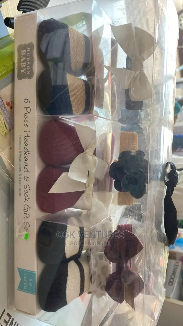 Girls Socks and Headbands Gift Set · Photo 1