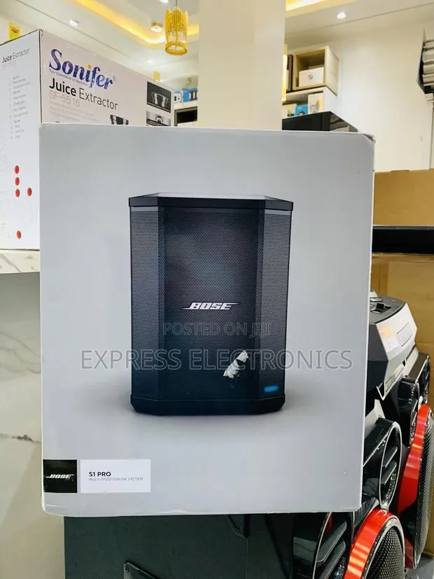 Ultra Modern Sleek Black S1 Pro Bluetooth Speaker Bose · Photo 1